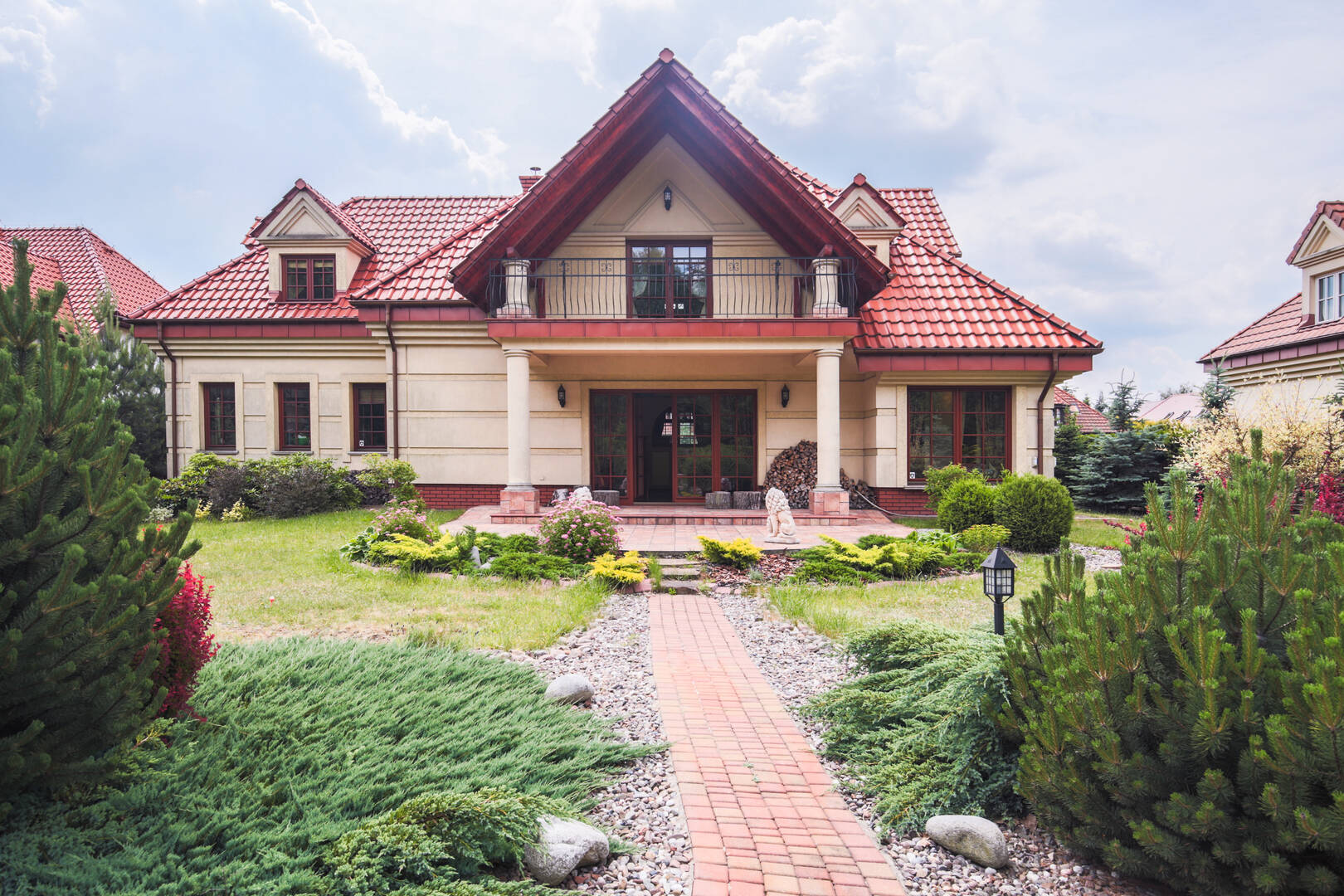 BroadAcre Apartments