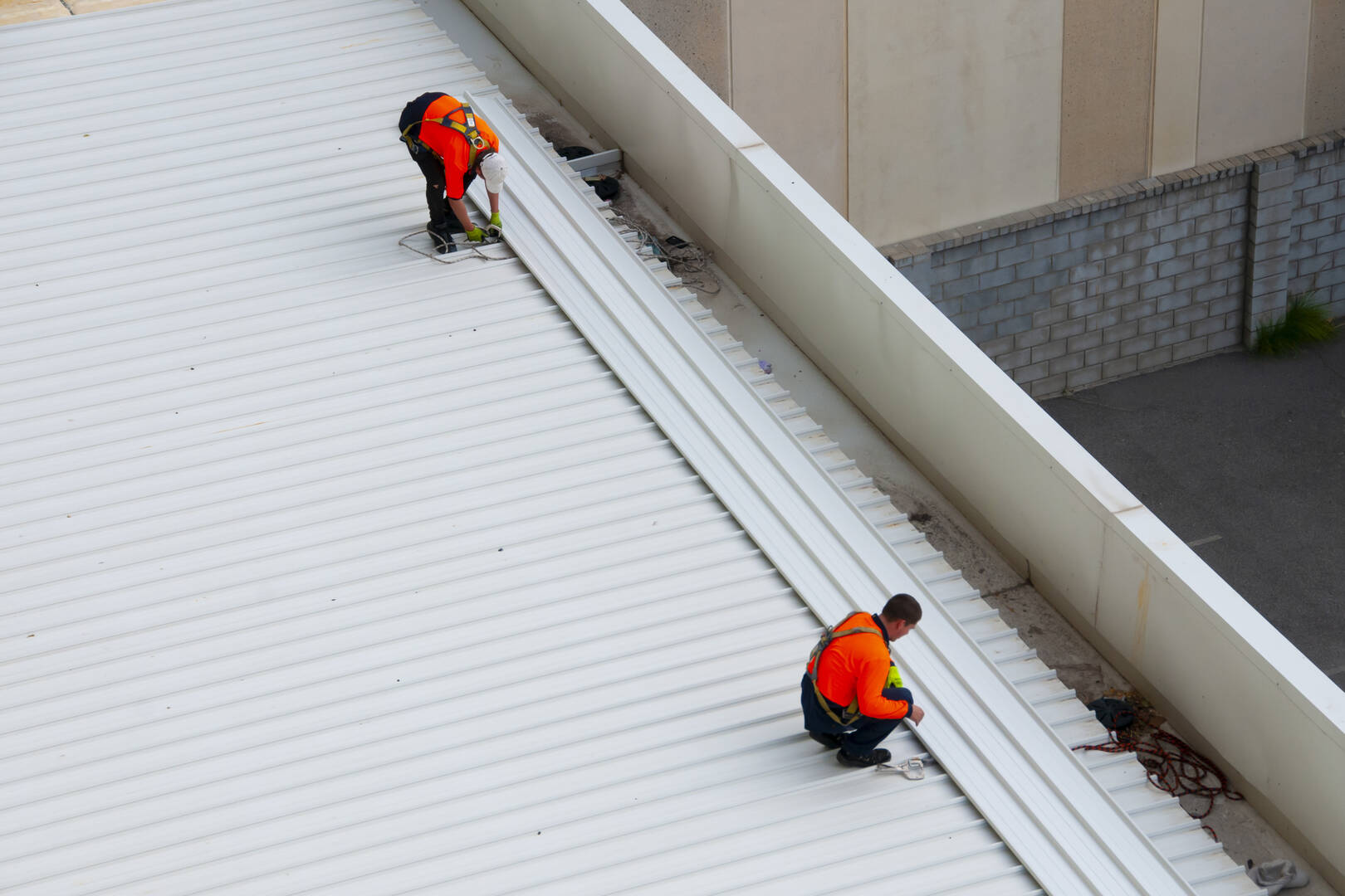 Four Seasons Roofing & Repair Inc