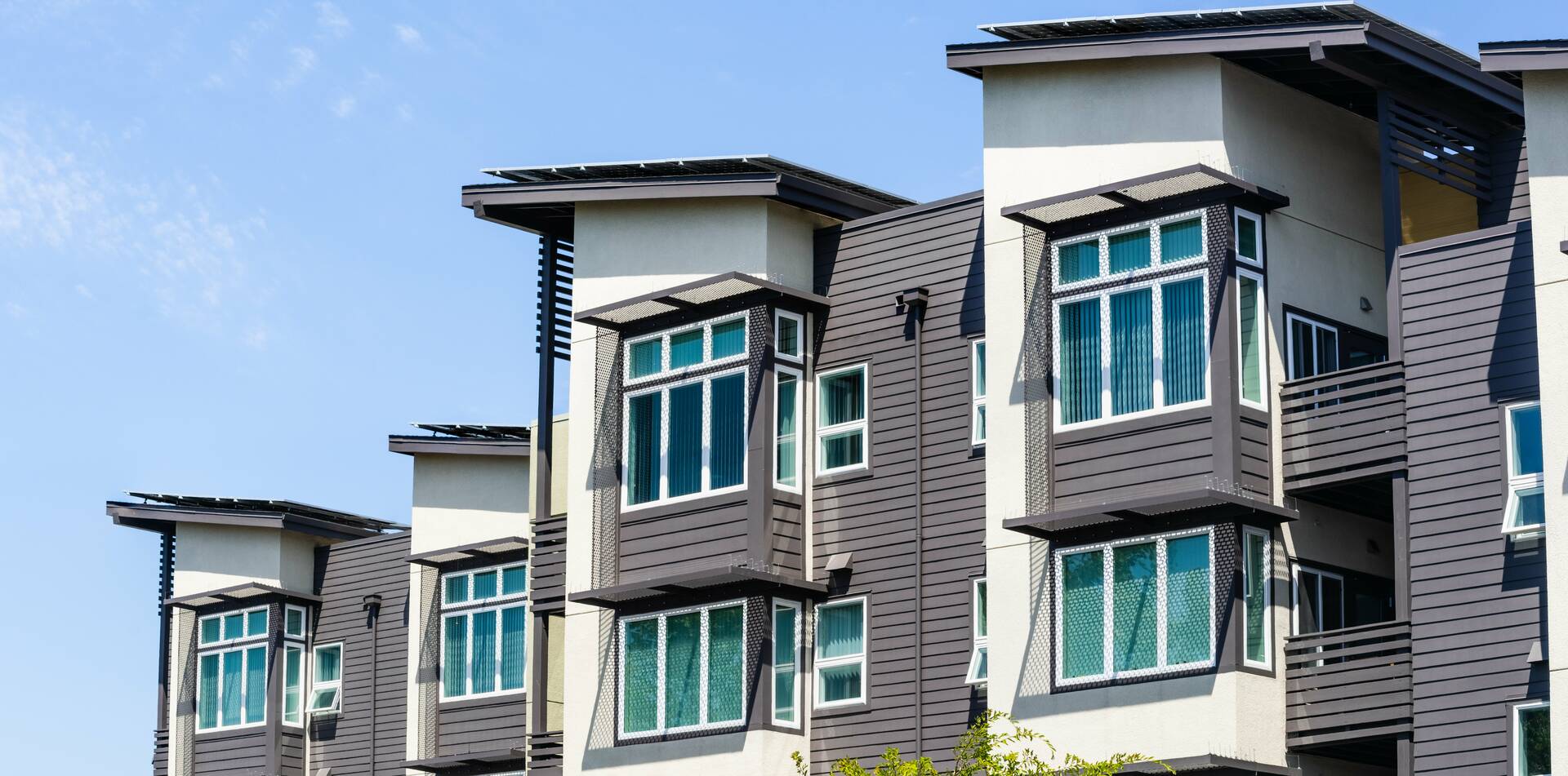 Brown's Roofing