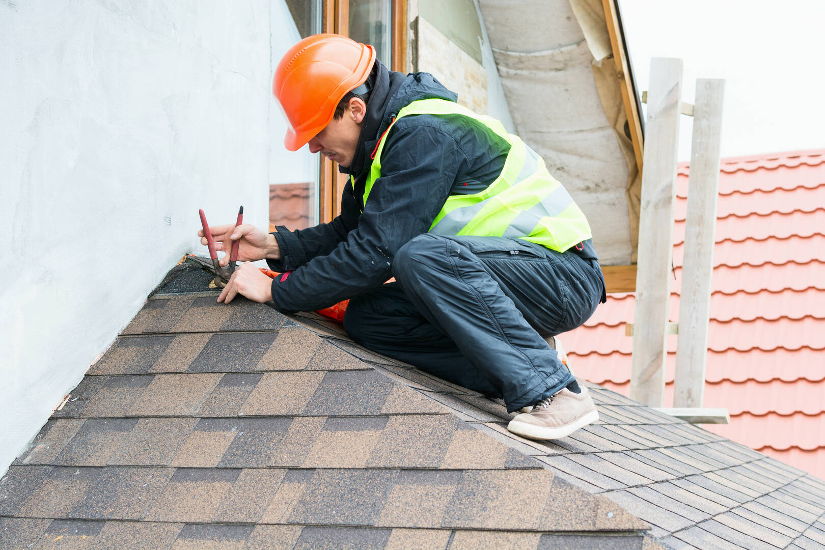 K & R Roofing and Gutters